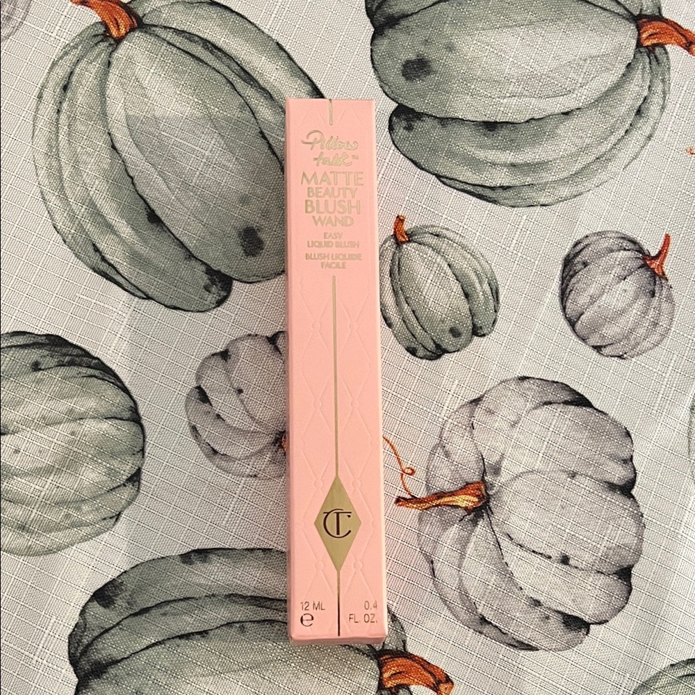 Charlotte Tilbury pillow talk Matte Blush Wand in Pink Pop